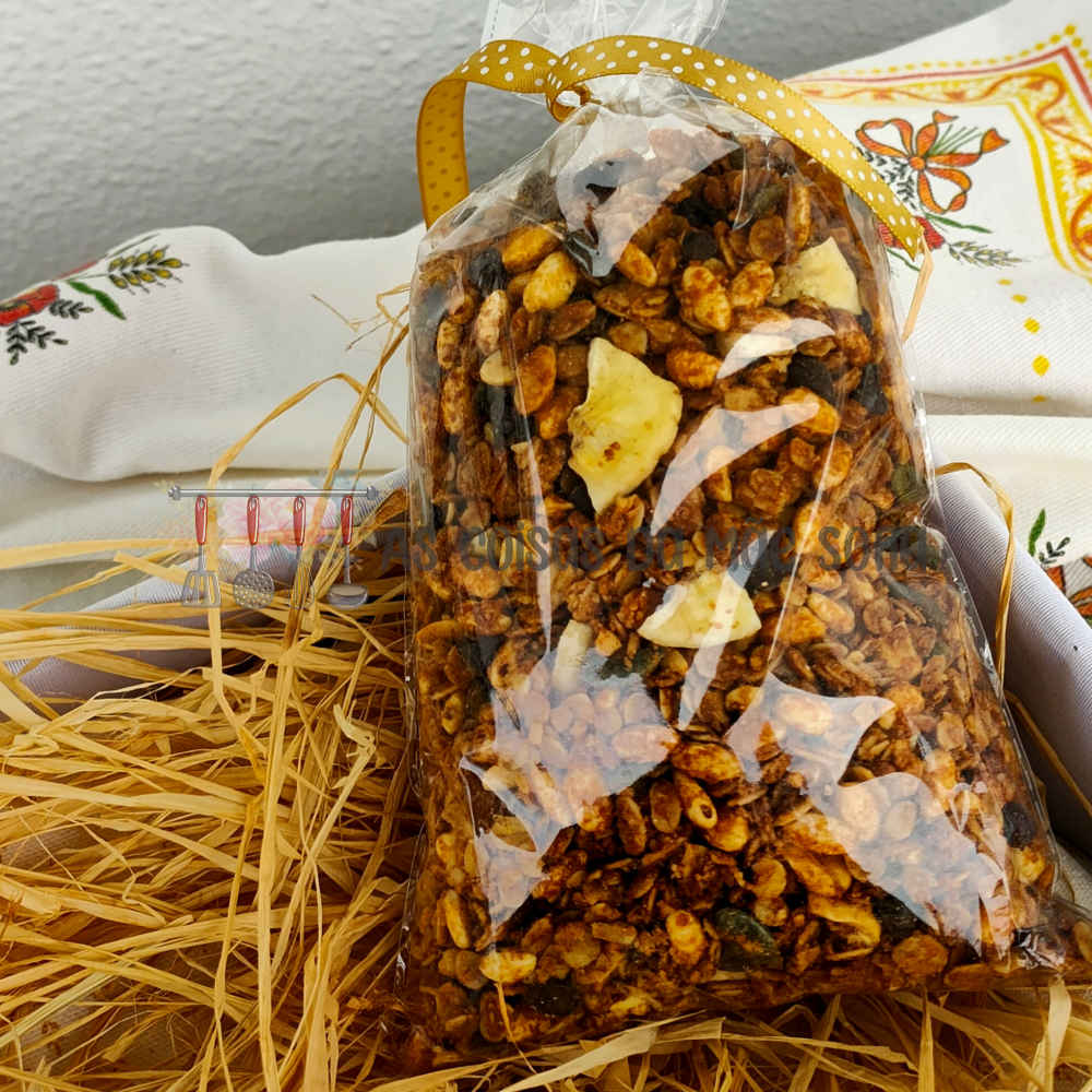 Granola de Manteiga de Amendoim, Banana e Chocolate