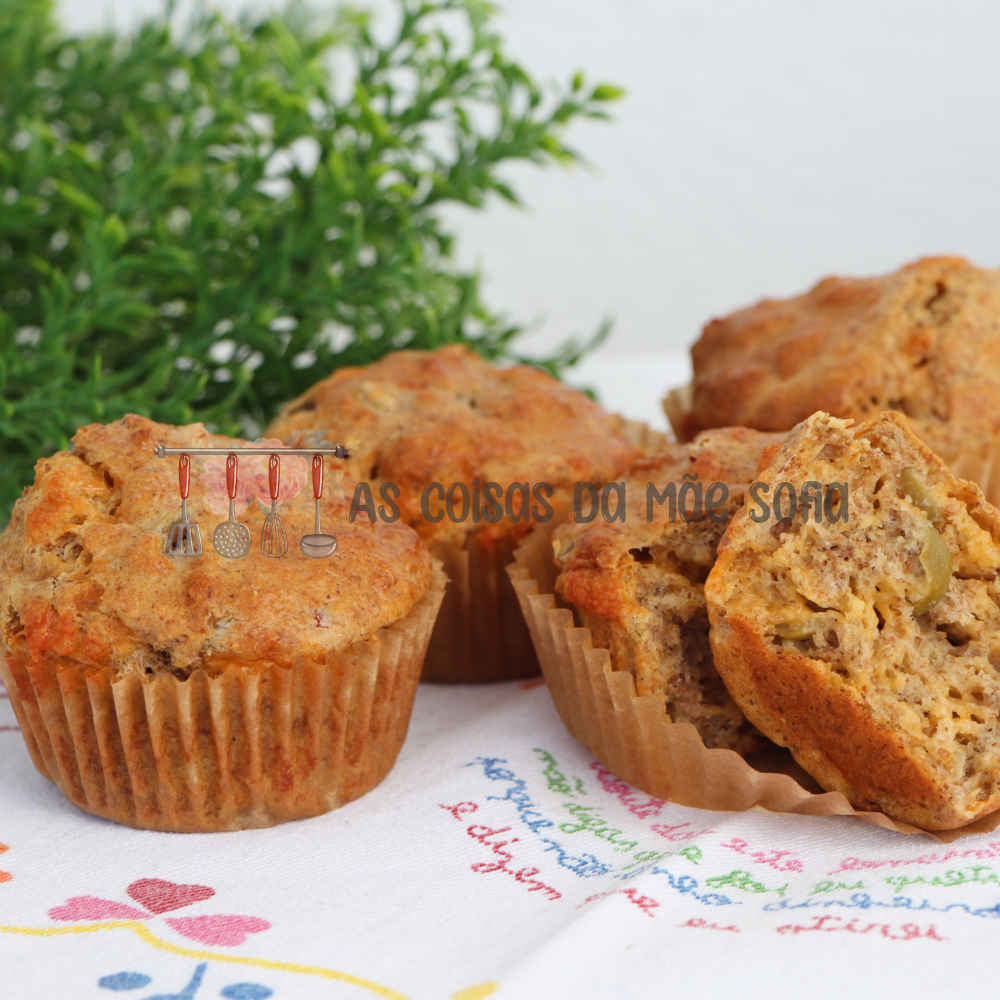 Muffins de Azeitonas e Cheddar