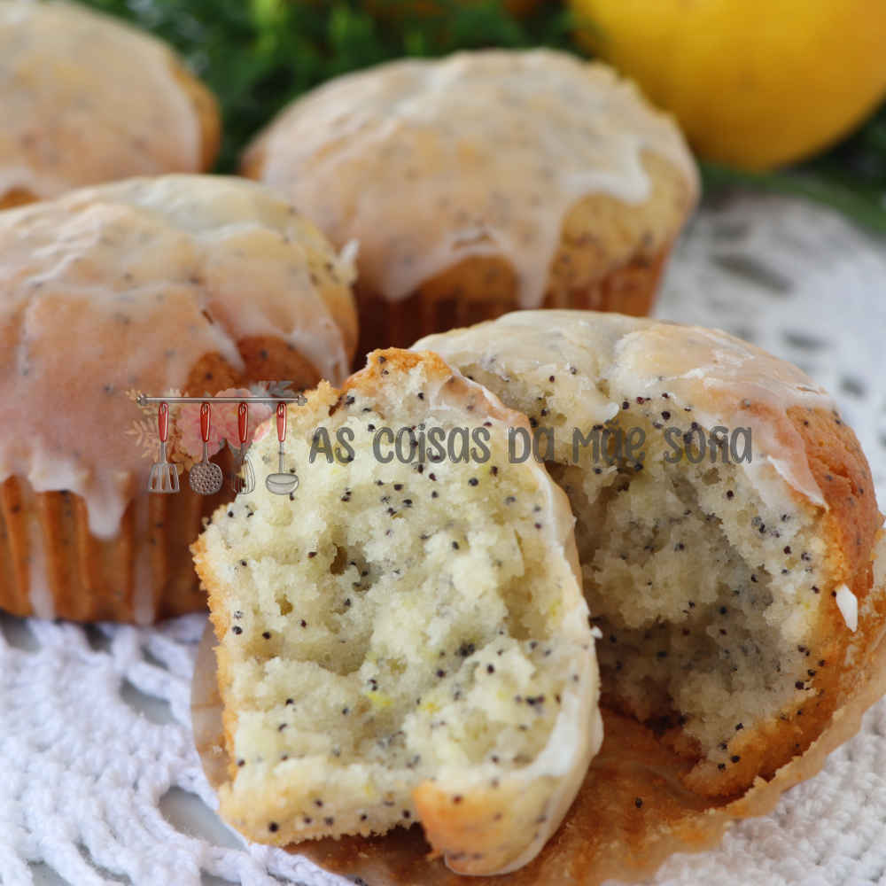Muffins de Limão e Sementes de Papoila